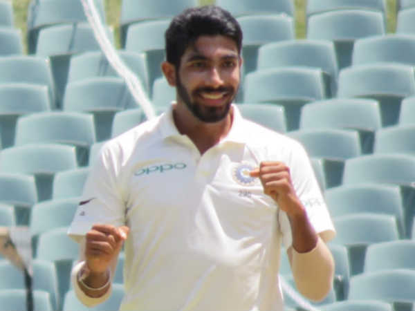 മാര്‍ഷിന്റെ വിക്കറ്റെടുത്ത് ബുംറ