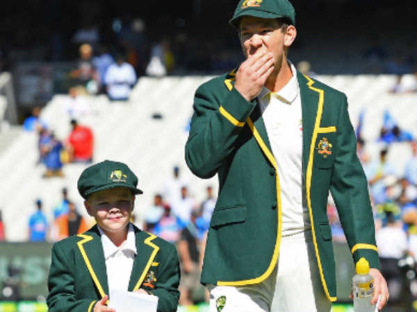 ക്യാപ്പ് നല്‍കിയത് ലിയോണ്‍