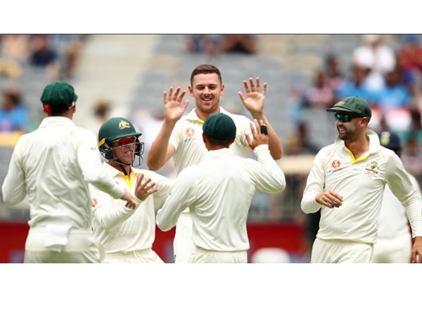 റണ്‍സെടുക്കും മുന്‍പ് മുഹമ്മദ് ഷമിയുടെ പുറത്ത് 