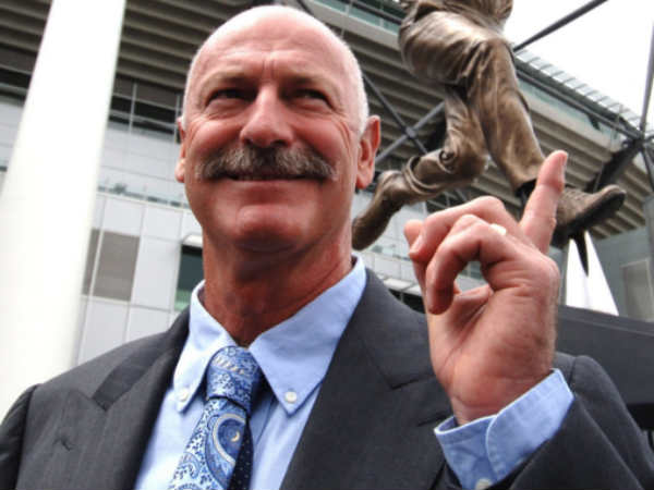 പേസ് ബൗളിങിന് പ്രശംസ