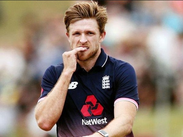 ലിയാം ഡോസന്‍ (1.5 കോടി)