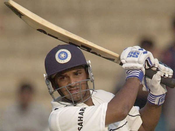 10 ഏകദിനങ്ങള്‍ കളിച്ചു