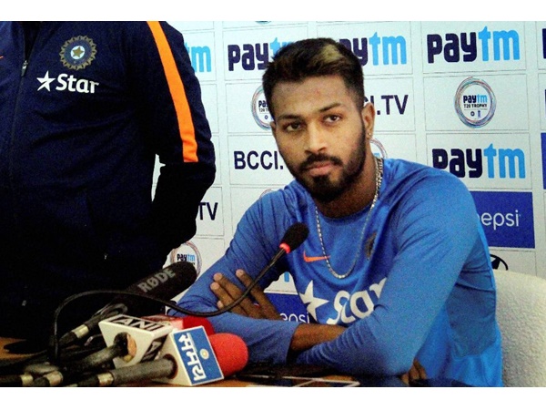  സ്ത്രീകളുമായുള്ള ബന്ധം വെളിപ്പെടുത്തി