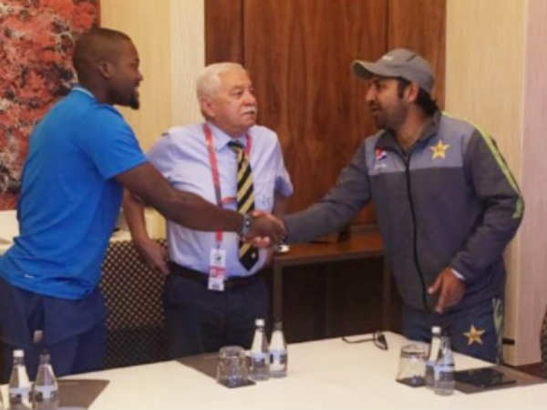 തെറ്റ് സമ്മതിക്കുന്നു