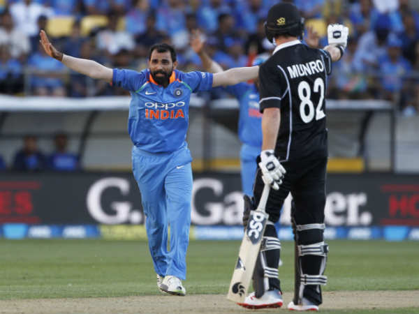 മികച്ച തുടക്കം നല്‍കി പേസര്‍മാര്‍