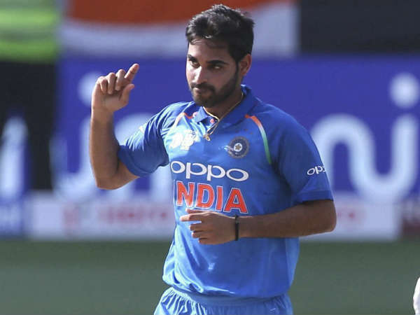 ബൗളിങ് പ്രകടനം