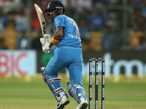 തകര്‍ത്തടിച്ച് രാഹുല്‍