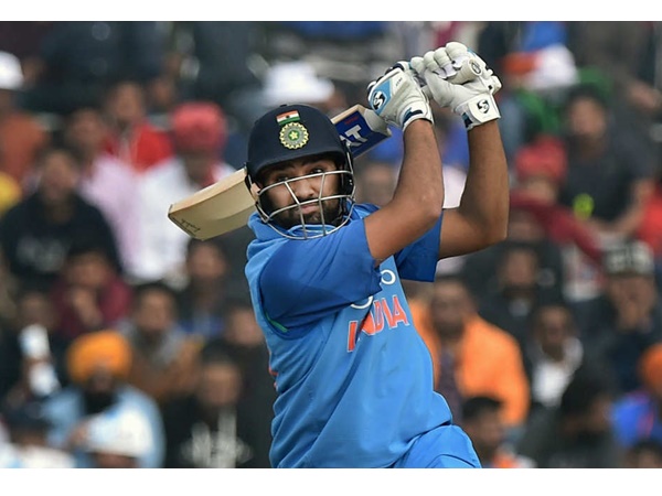 രോഹിത് തിരികെ വിളിച്ചില്ല