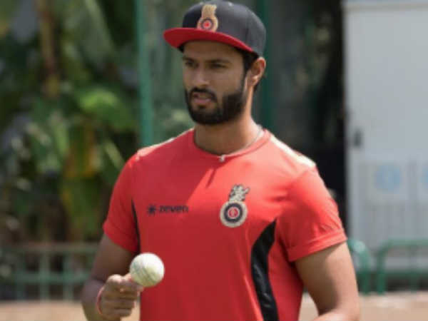 ആഭ്യന്തര താരങ്ങളെ കണ്ടെത്തണം