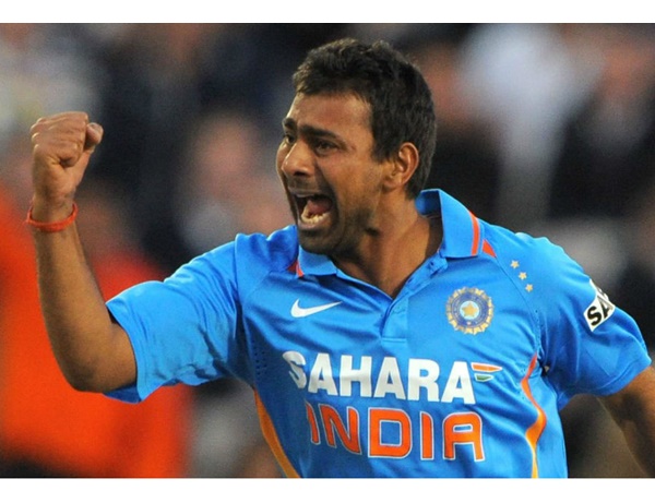 6, പ്രവീണ്‍ കുമാര്‍