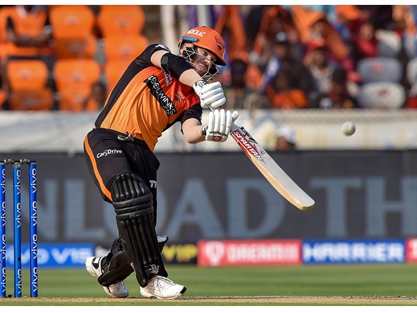 റെക്കോര്‍ഡ് കൂട്ടുകെട്ടുമായി വാര്‍ണറും ബെയര്‍സ്‌റ്റോവും