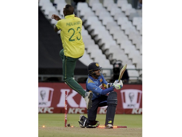 ശ്രീലങ്കന്‍ ബാറ്റിങ്