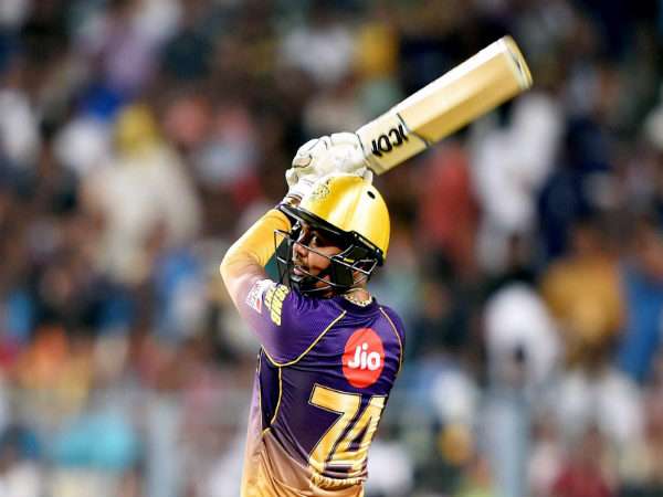 മെയ്ഡന്‍ ഓവറില്‍ റെക്കോഡിടാന്‍ നരെയ്ന്‍