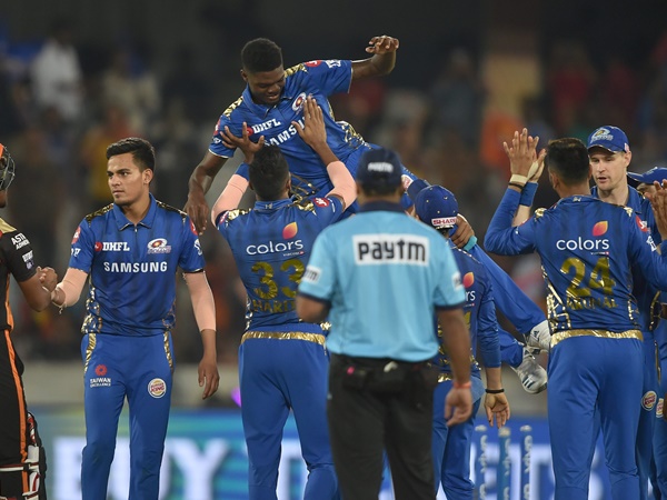  ഓപ്പണര്‍മാര്‍ക്ക് തിളങ്ങാനായില്ല