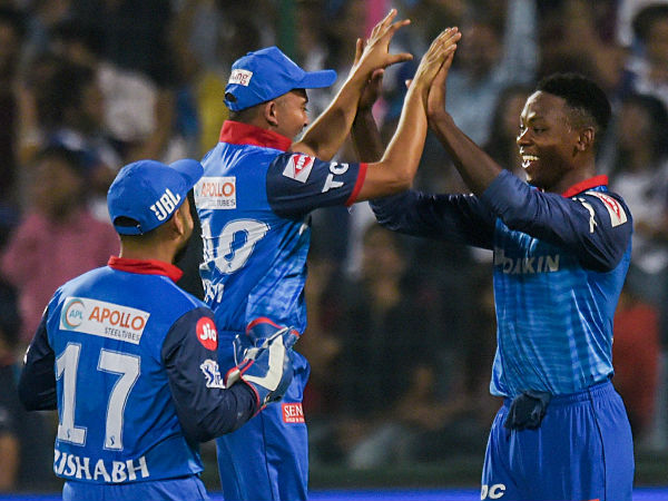 ഫാസ്റ്റ് ബൗളിങ്