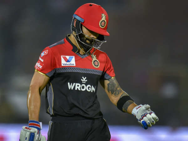 കോലി ക്ലീന്‍ ബൗള്‍ഡ്