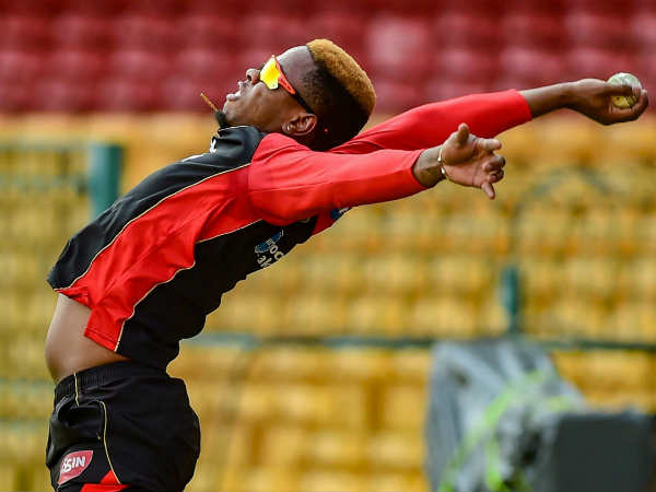 ഷിംറോണ്‍ ഹെറ്റ്‌മെയര്‍ (ആര്‍സിബി)