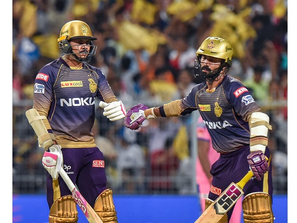 ക്രിസ് ലിന്നിന്റെയും സുനില്‍ നരെയ്‌ന്റെയും