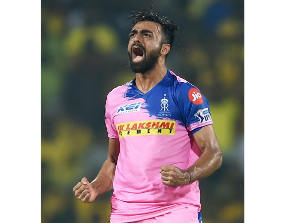 ബൗളര്‍മാരില്‍ പിറകില്‍