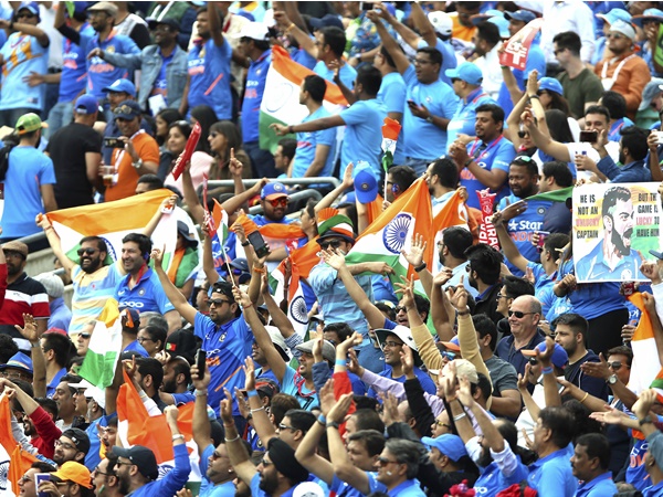 ഇംഗ്ലണ്ടിലെ ആരാധകര്‍