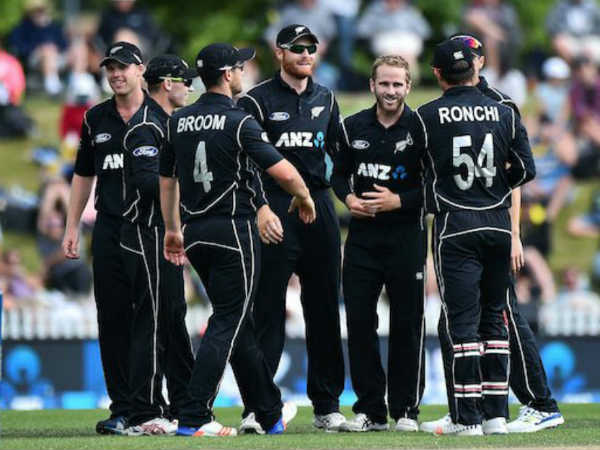 കിവീസിന് മുന്‍തൂക്കം