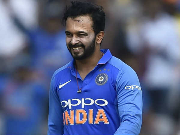 കേദാര്‍ ജാദവ്