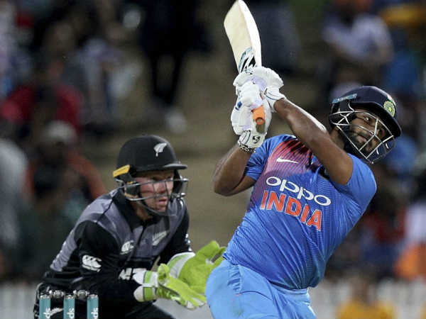 ഋഷഭ് പന്ത് ടീമിലേക്ക്