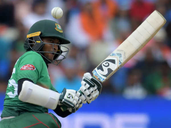 അപ്രതീക്ഷിതമായി ഷാക്കിബ്