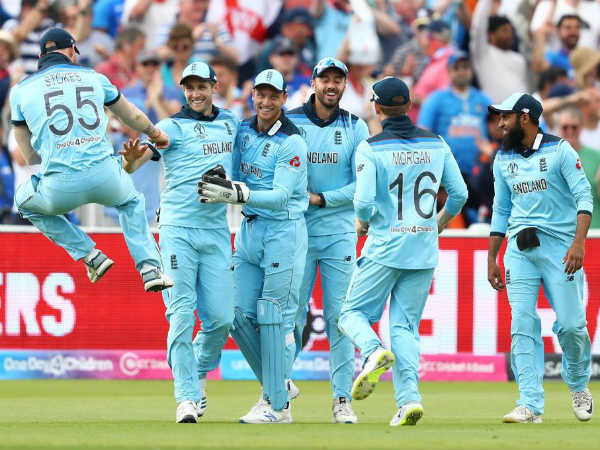 ഇംഗ്ലണ്ട് ചാമ്പ്യന്‍ ടീം