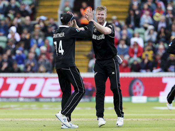 കാലാവസ്ഥ ബൗളര്‍മാര്‍ക്ക് അനുകൂലം