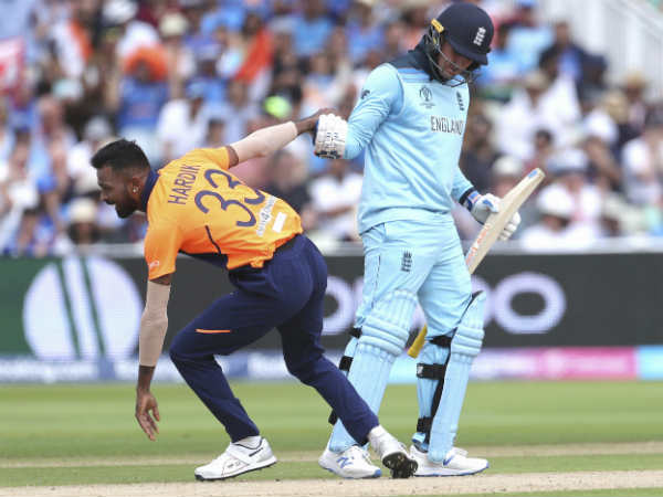 പാണ്ഡ്യയുടെ ഓവര്‍