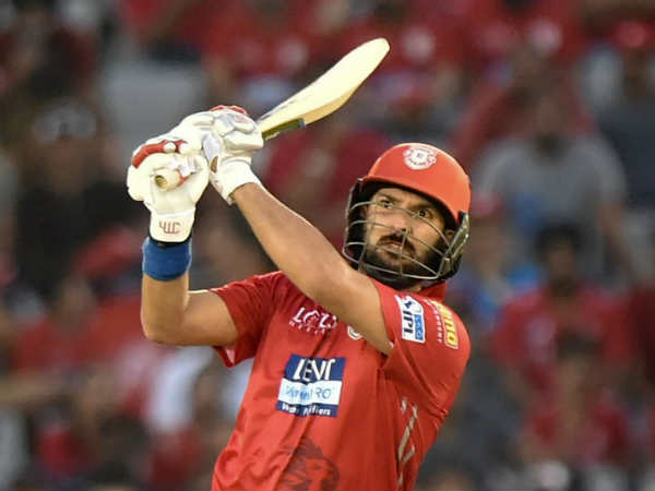 രണ്ടു കിരീട വിജയങ്ങള്‍