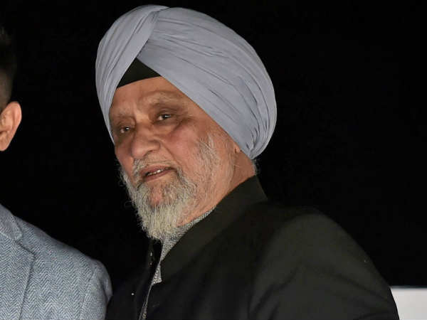 മകനെ ടീമിലെത്തിക്കാന്‍ ശ്രമിച്ചു