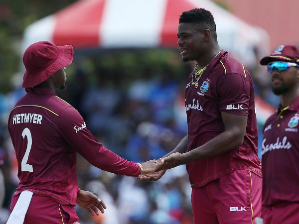 പരമ്പര ഇന്തയ്ക്ക്