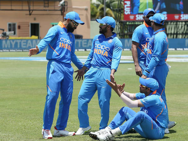 ആറാം ഓവറിൽ വീണ്ടും മഴ