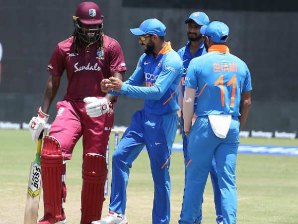 പല തവണ നൃത്തം ചവിട്ടി