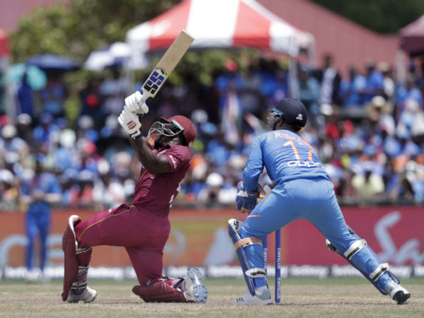 മഴ രസംകൊല്ലിയായി