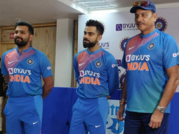 നാലോ, അഞ്ചോ അവസരങ്ങള് നാലോ, അഞ്ചോ അവസരങ്ങള്