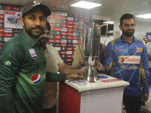 കളി മാറ്റി വെച്ചു