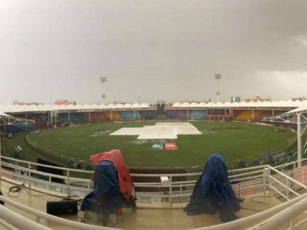 ആക്രമണം