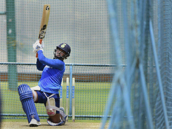 ഇടപെട്ട് ഗംഭീർ