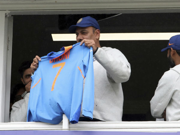 പടിയിറക്കം