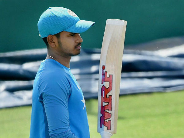 ടെസ്റ്റിലും പ്രശ്നങ്ങൾ