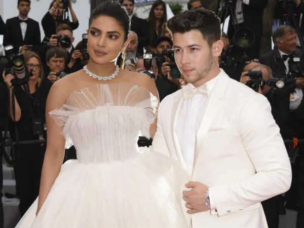 ക്രിക്കറ്റ് മല്‍സരം നടത്തി