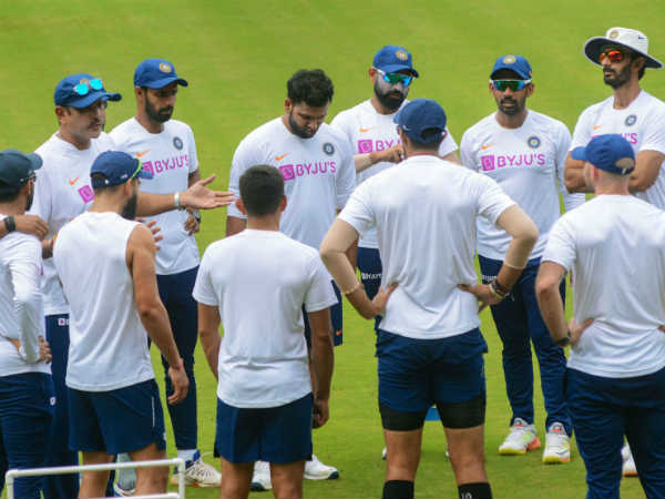 ഇന്ത്യ ഫേവറിറ്റുകള്‍