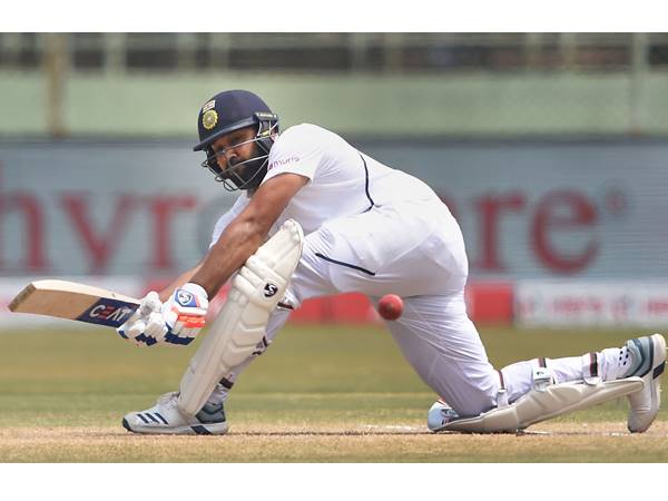 രോഹിത്തിന്റെ ഓപ്പണിങ് അരങ്ങേറ്റം