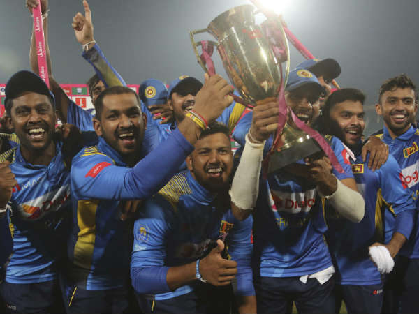 ആദ്യ ജയം 64 റണ്‍സിന്