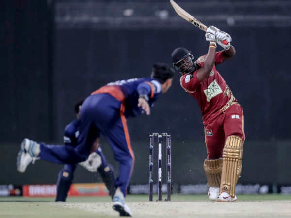 റസ്സല്‍ കൊടുങ്കാറ്റ്