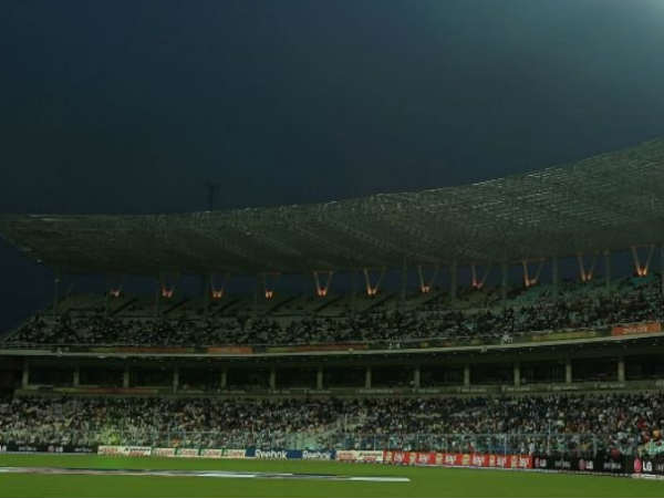 സ്‌റ്റേഡിയം നിറഞ്ഞു കവിയും