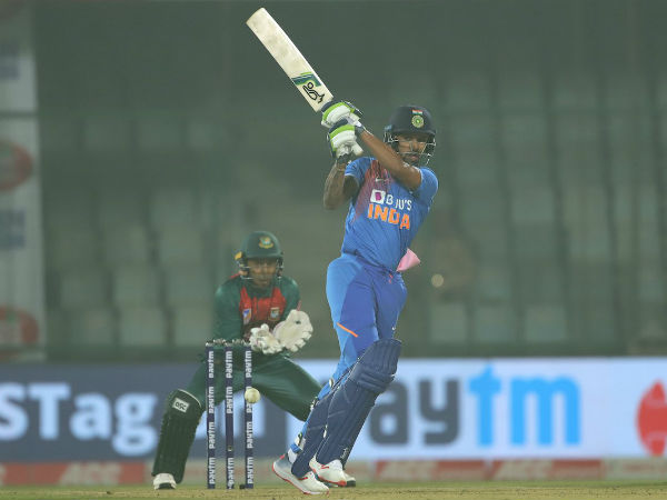 വിക്കറ്റു വീഴ്ച്ച